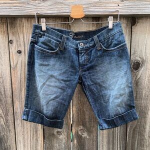 Frankie B. Y2K low-rise cuffed shorts Size 8